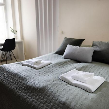 2Ndhomes City Center 2Br Apartment With Balcony And Sauna By Kaisaniemi Park Хельсинки Экстерьер фото