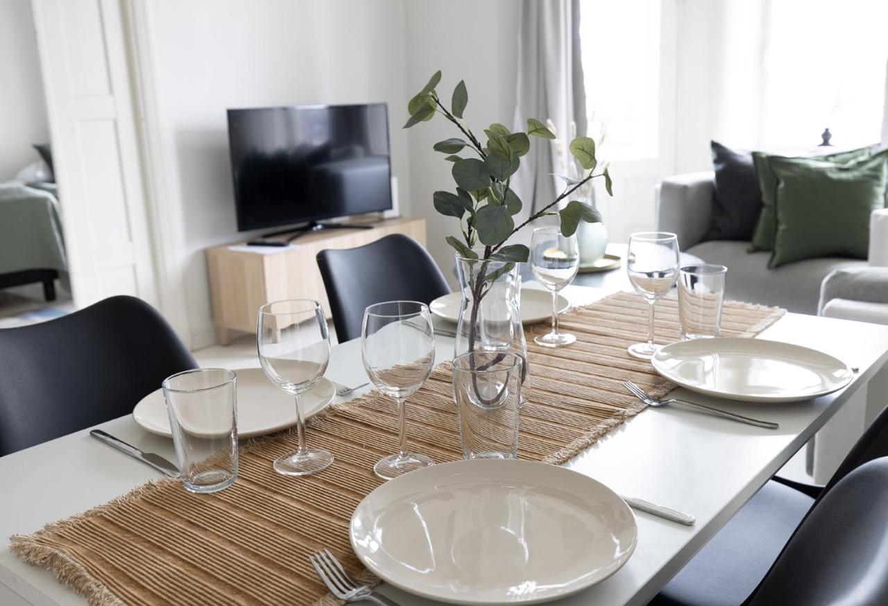 2Ndhomes City Center 2Br Apartment With Balcony And Sauna By Kaisaniemi Park Хельсинки Экстерьер фото